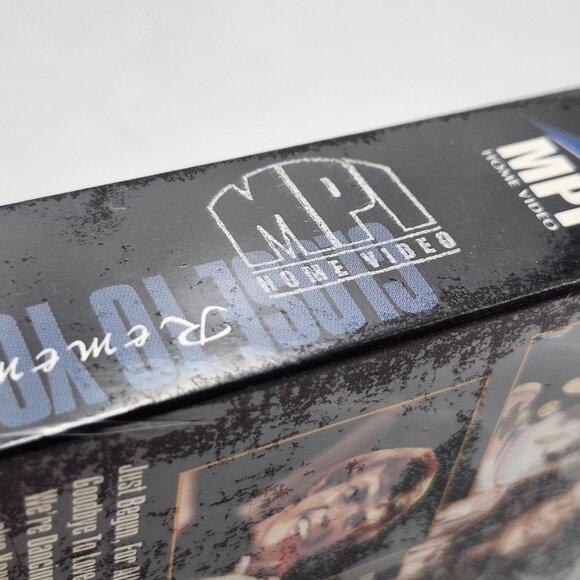 Close To You Remembering The Carpenters VHS 1997 MPI Home Video MP7278 SEALED - Picture 6 of 6